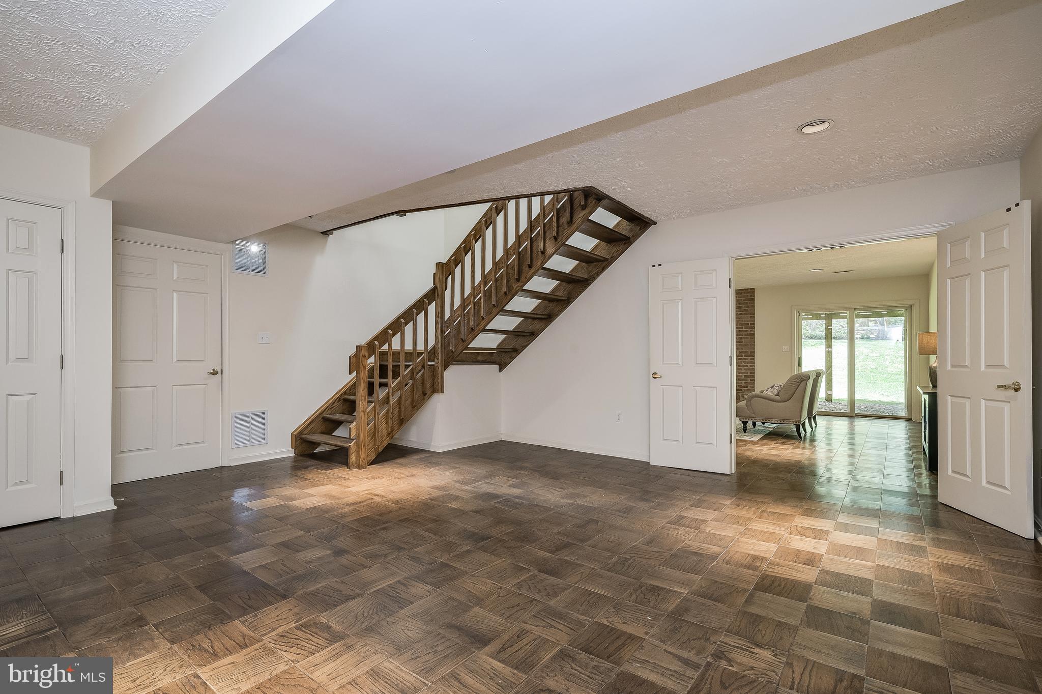 GLEN MILL VILLAGE - Residential