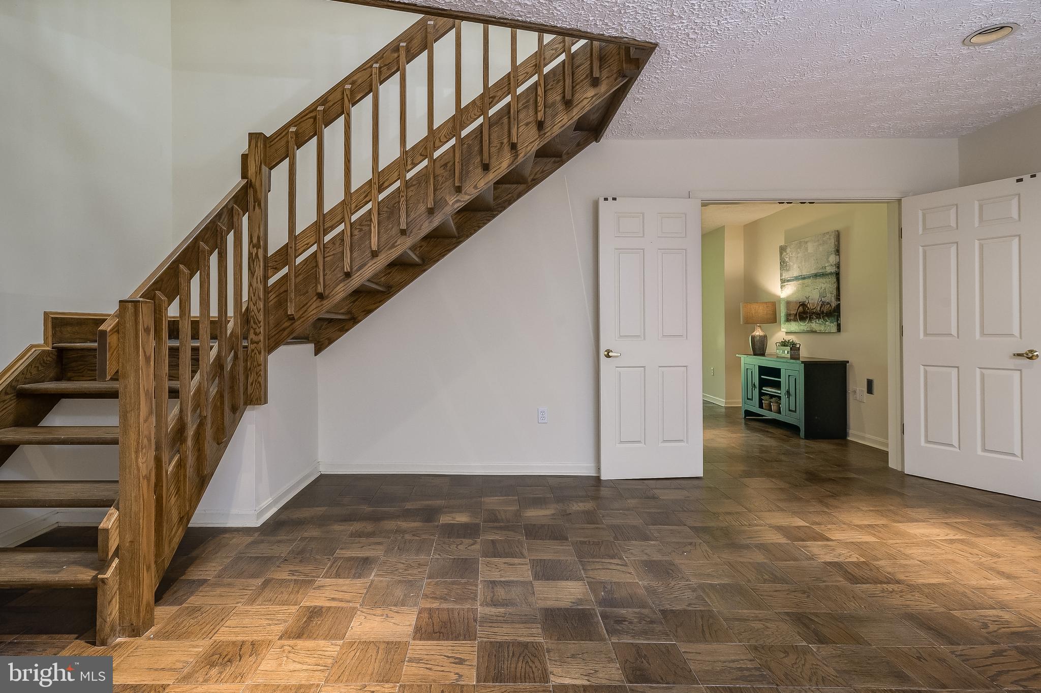 GLEN MILL VILLAGE - Residential