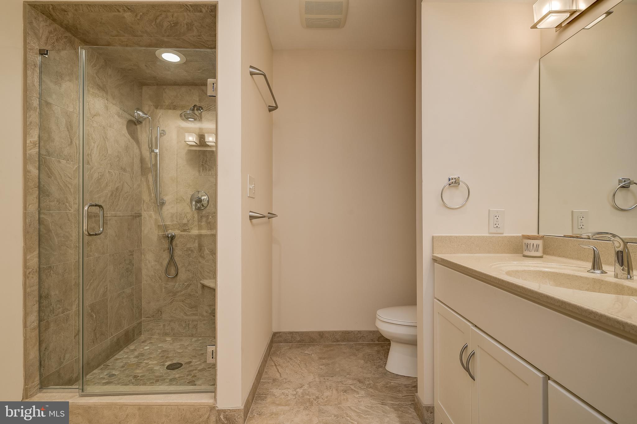 GLEN MILL VILLAGE - Residential