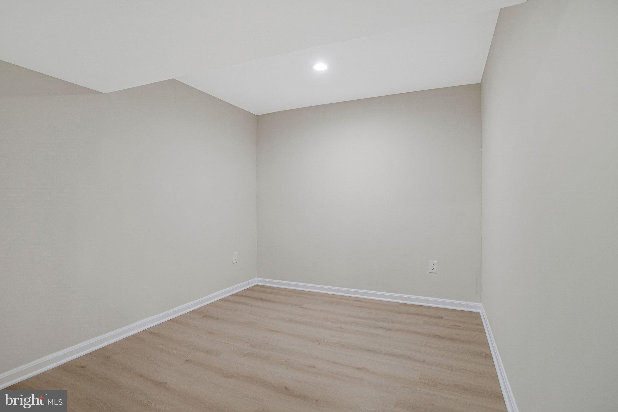 HICKORY RIDGE - Residential