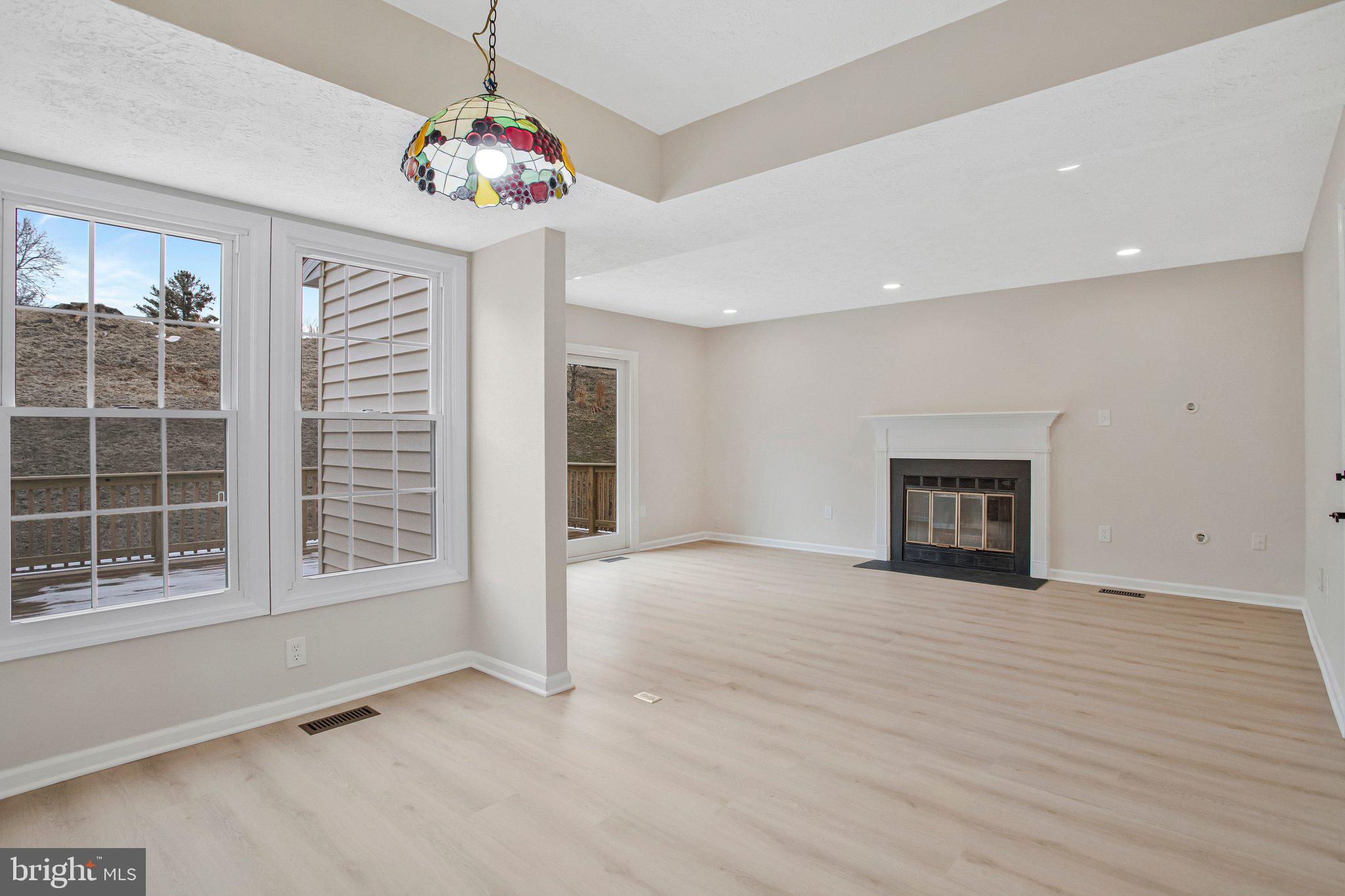 HICKORY RIDGE - Residential