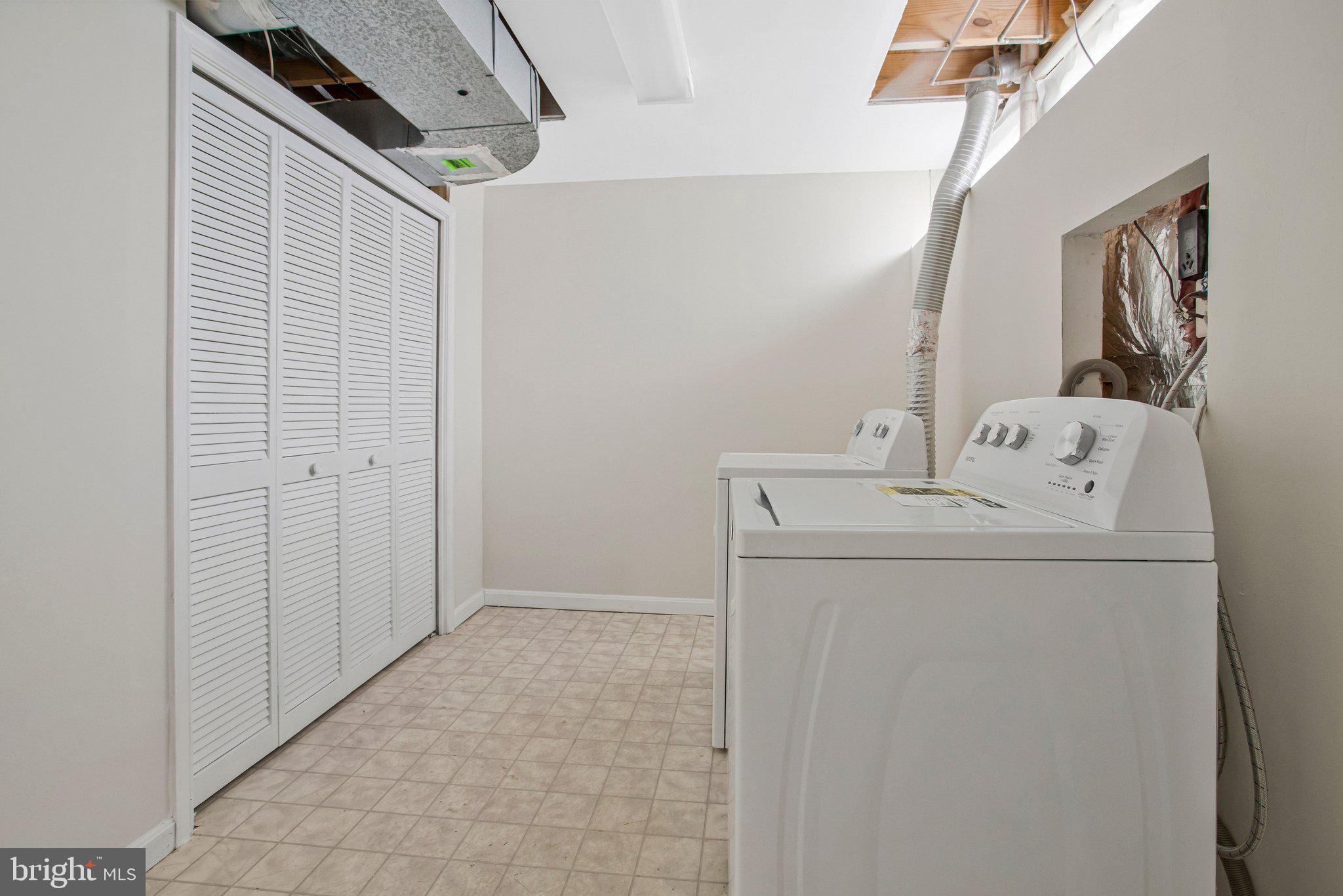 HICKORY RIDGE - Residential