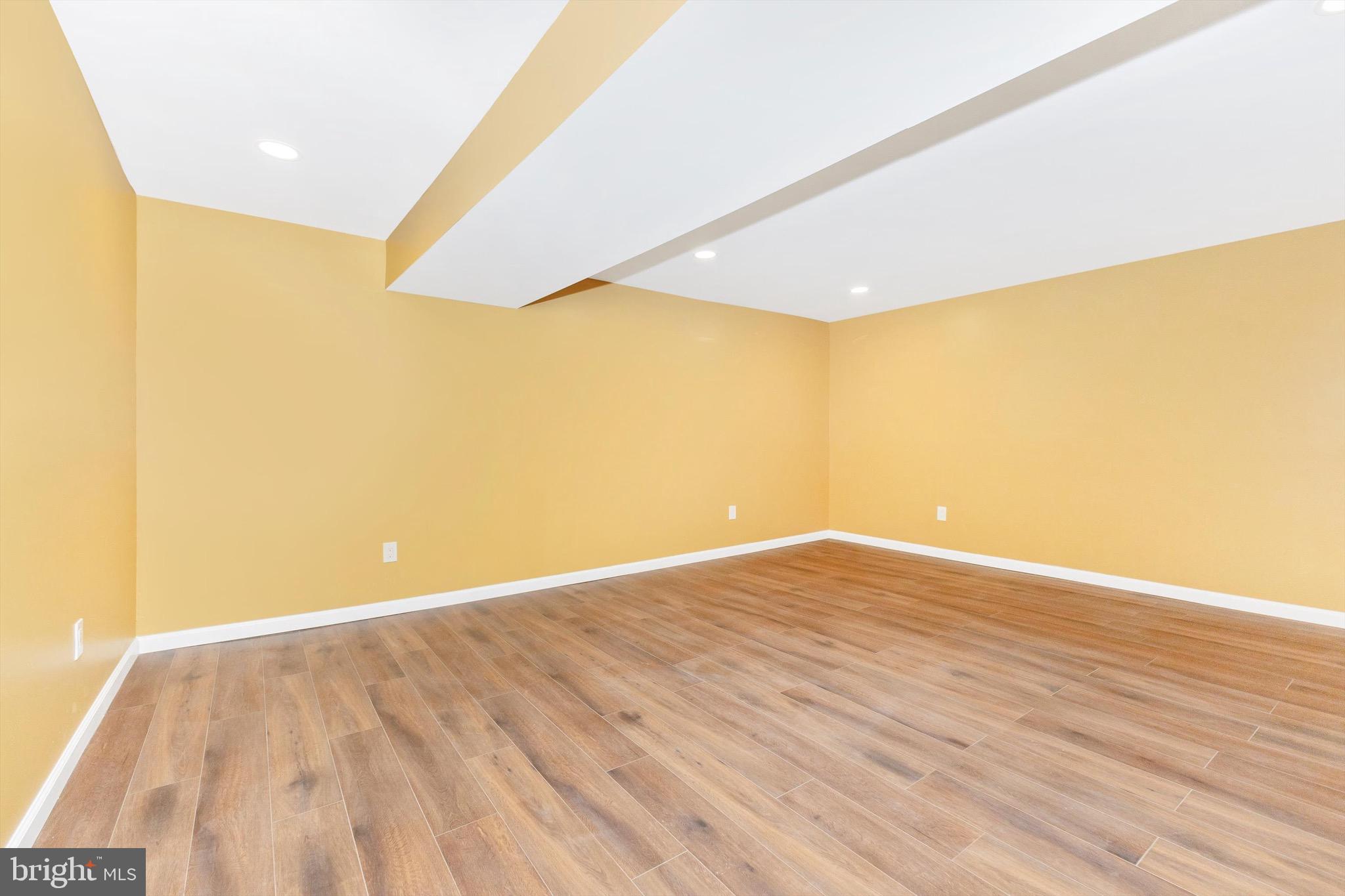 BEAVERBROOK - Residential Lease