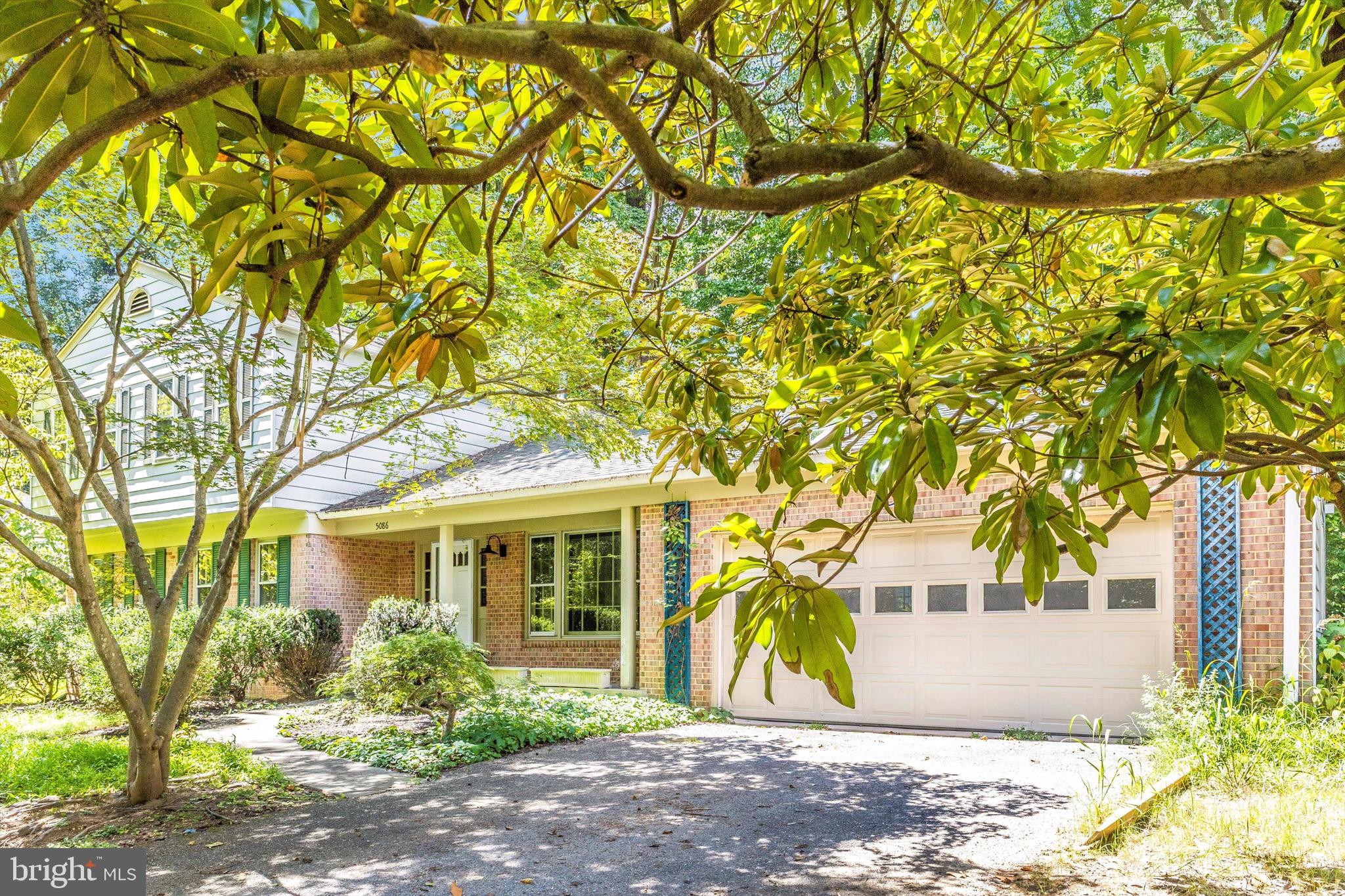 BEAVERBROOK - Residential Lease