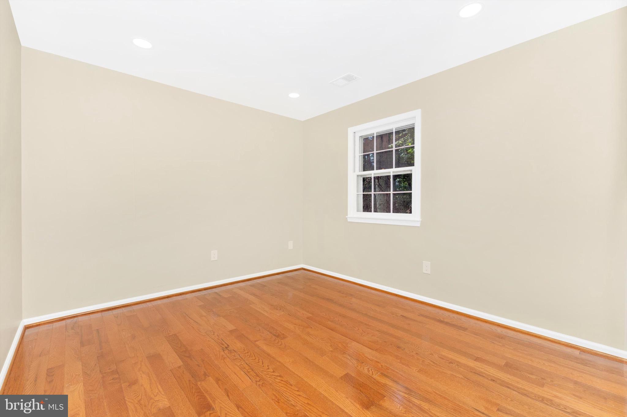 BEAVERBROOK - Residential Lease