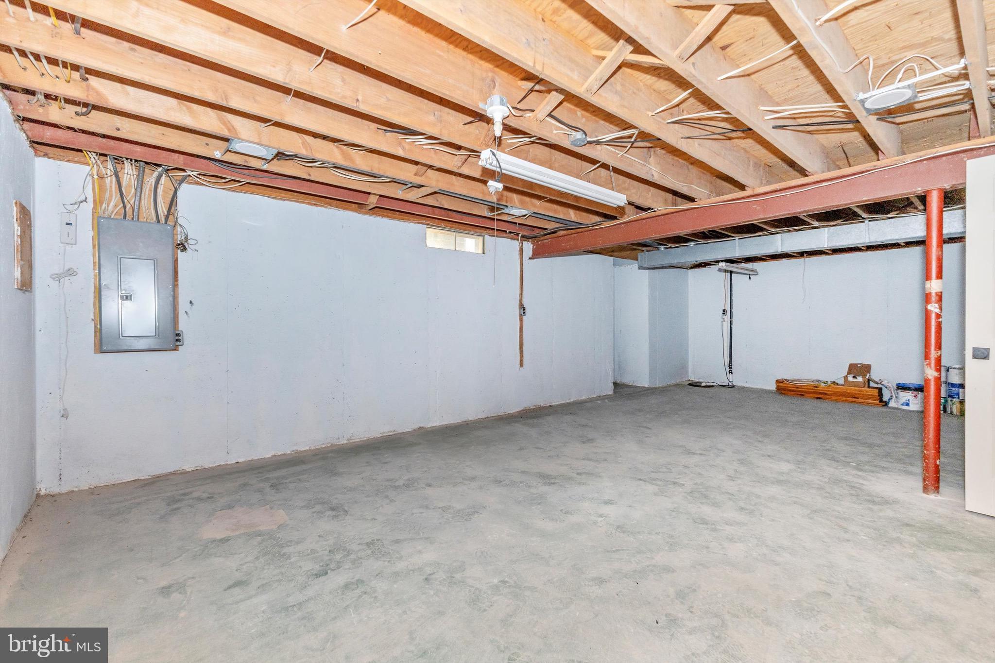 BEAVERBROOK - Residential Lease