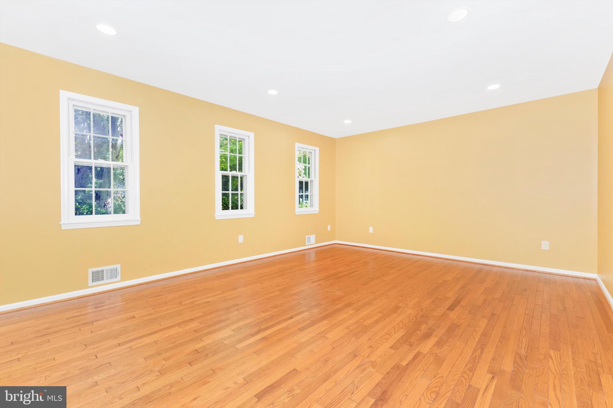 BEAVERBROOK - Residential Lease