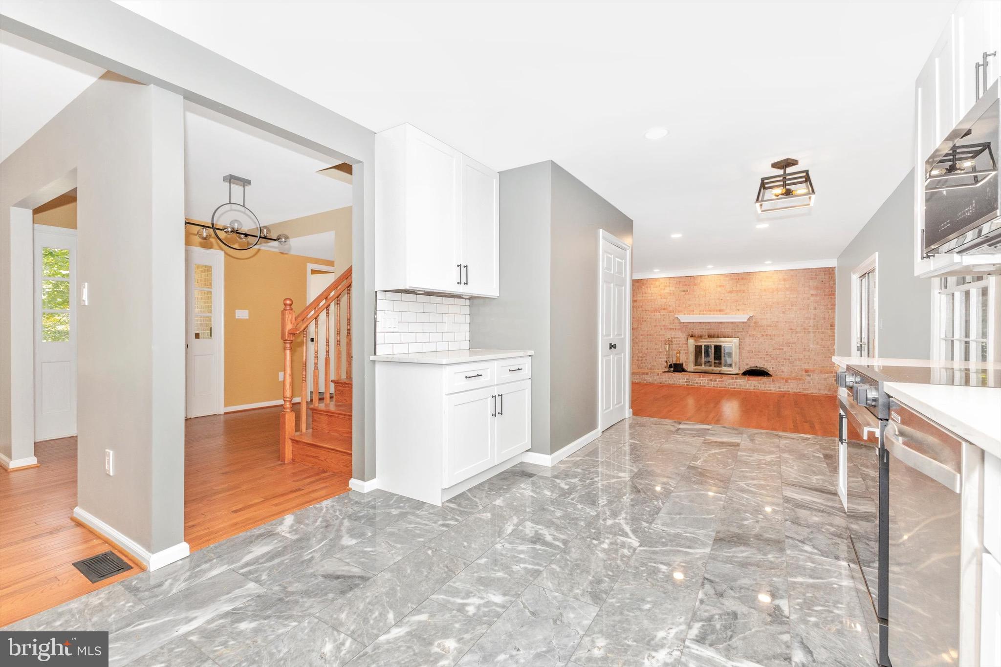 BEAVERBROOK - Residential Lease