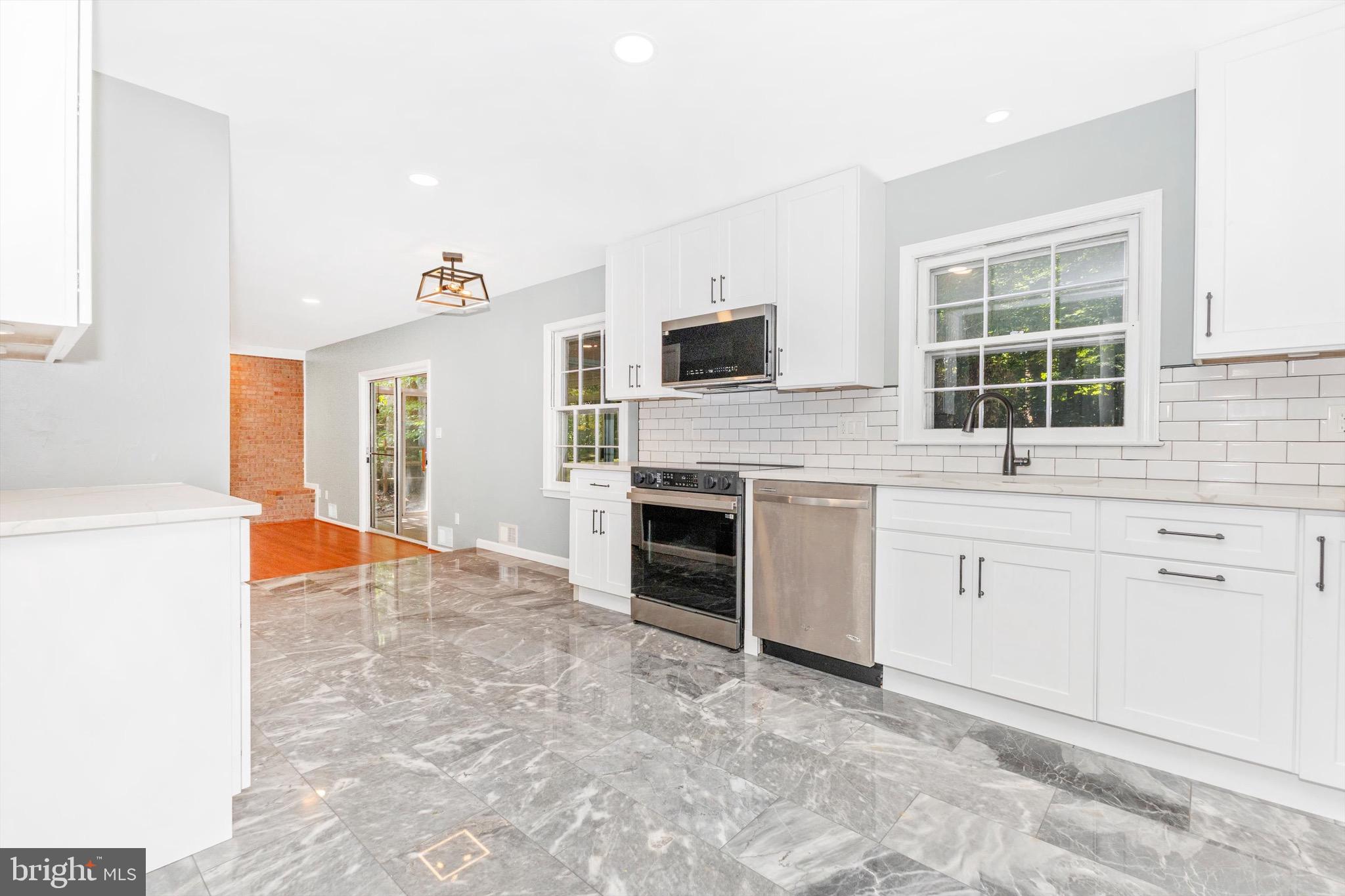 BEAVERBROOK - Residential Lease