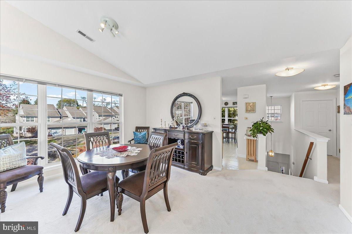 CHARLESTOWN HUNT - Residential