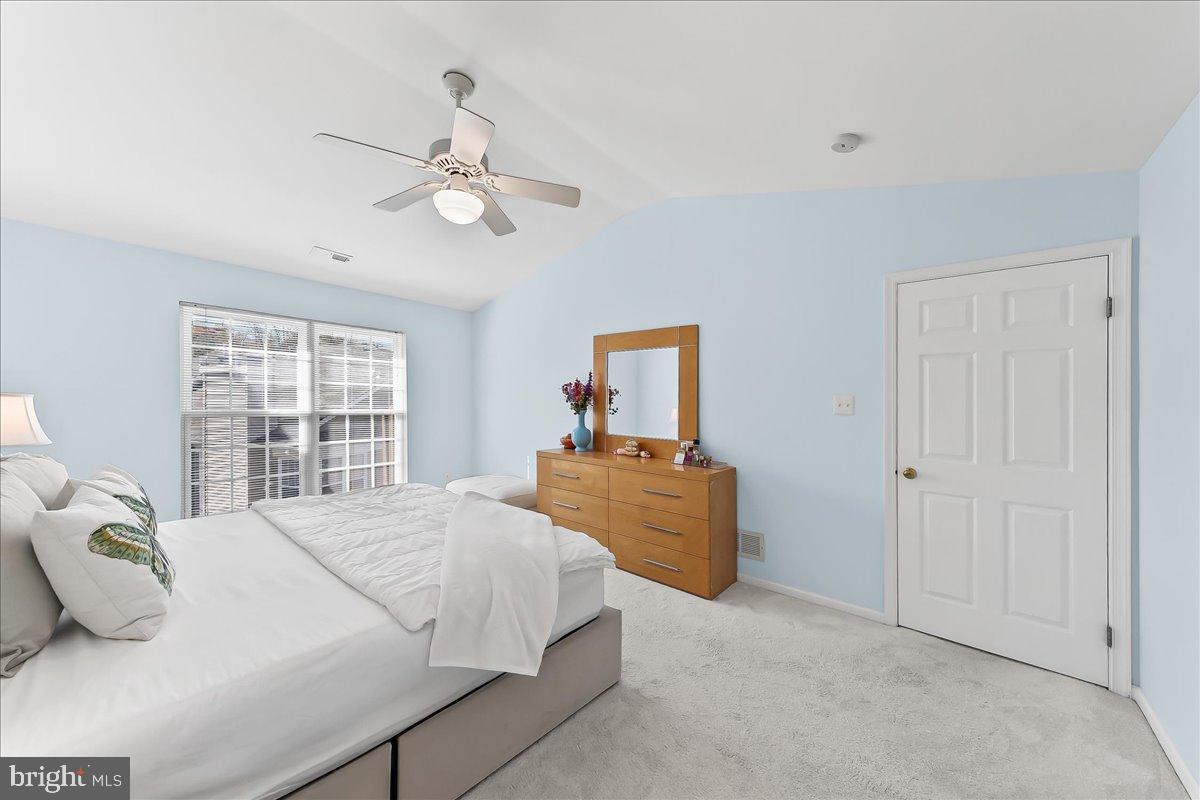 CHARLESTOWN HUNT - Residential