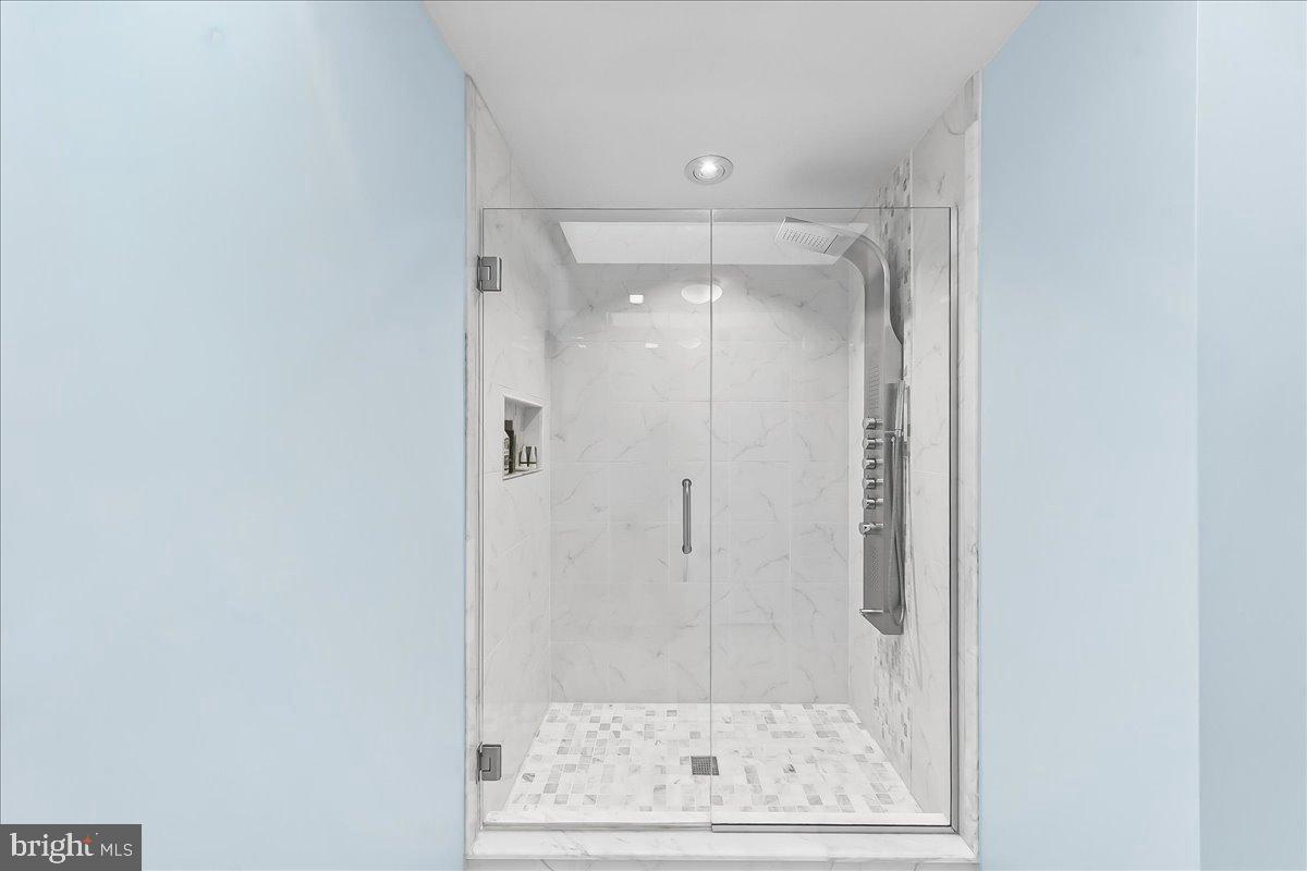 CHARLESTOWN HUNT - Residential