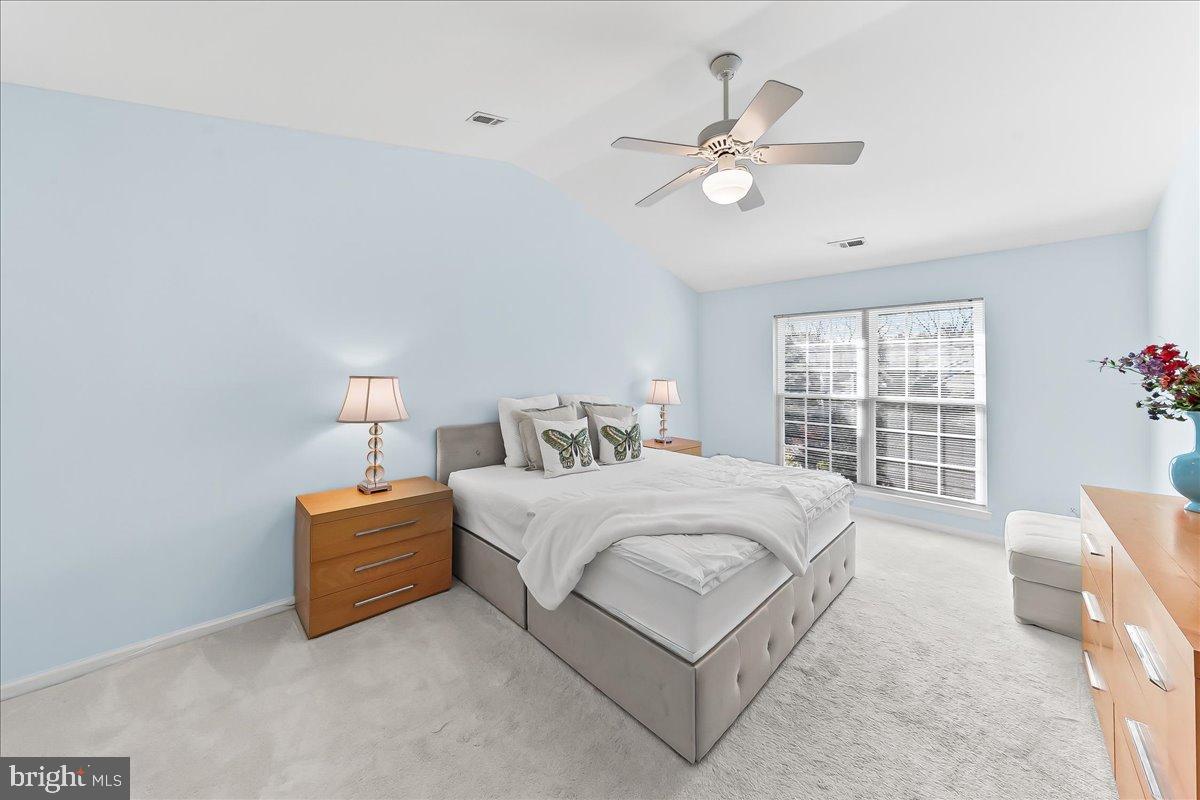 CHARLESTOWN HUNT - Residential