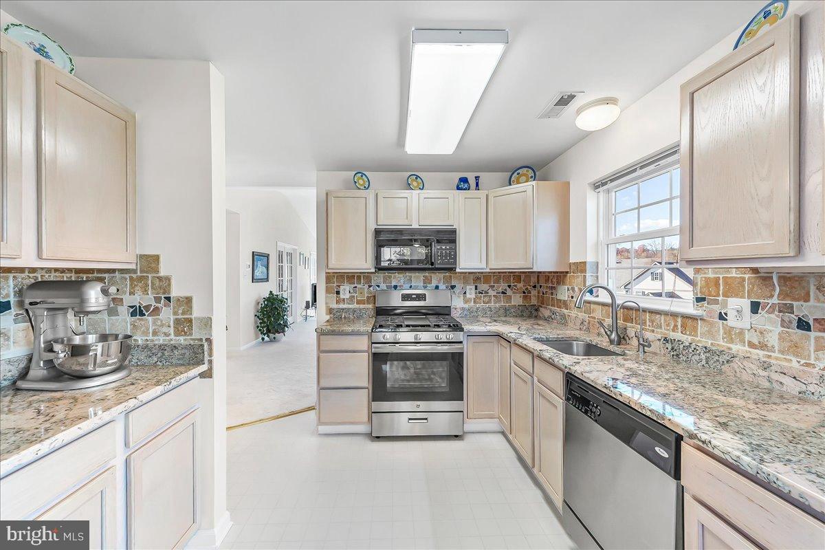 114 STEWARTS COURT 407