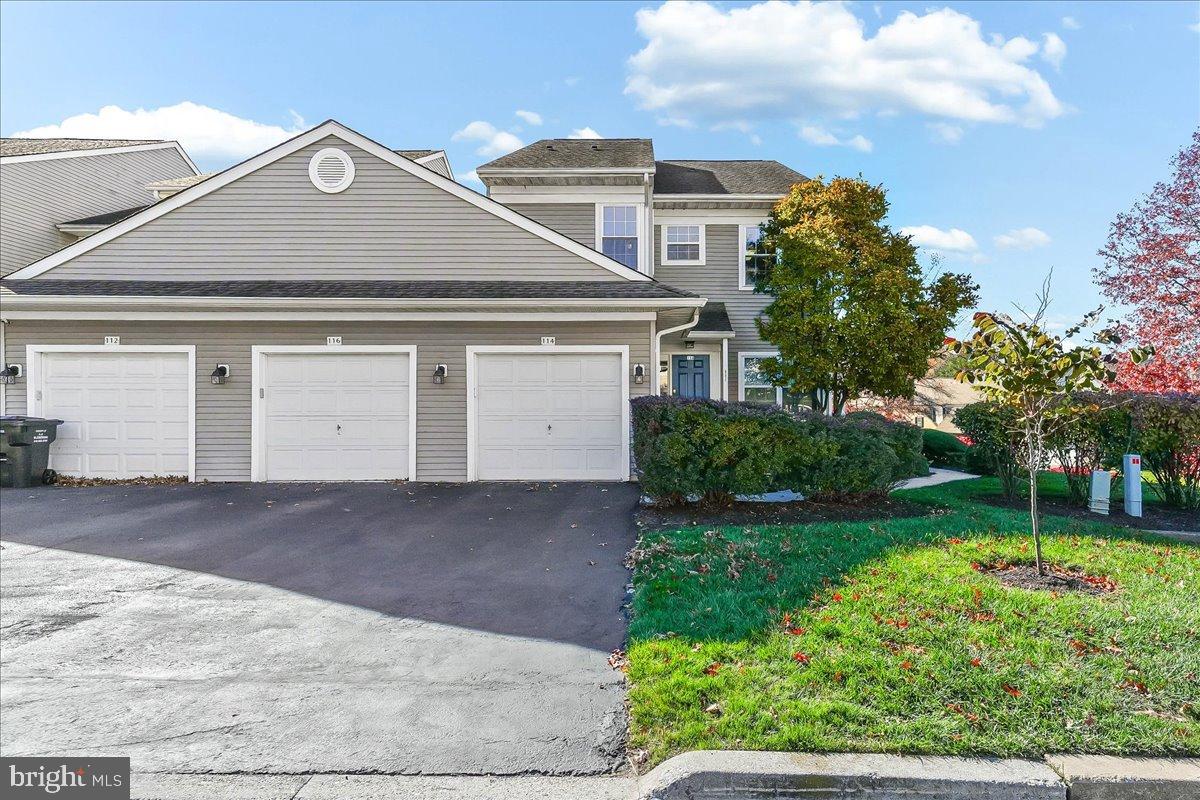 CHARLESTOWN HUNT - Residential