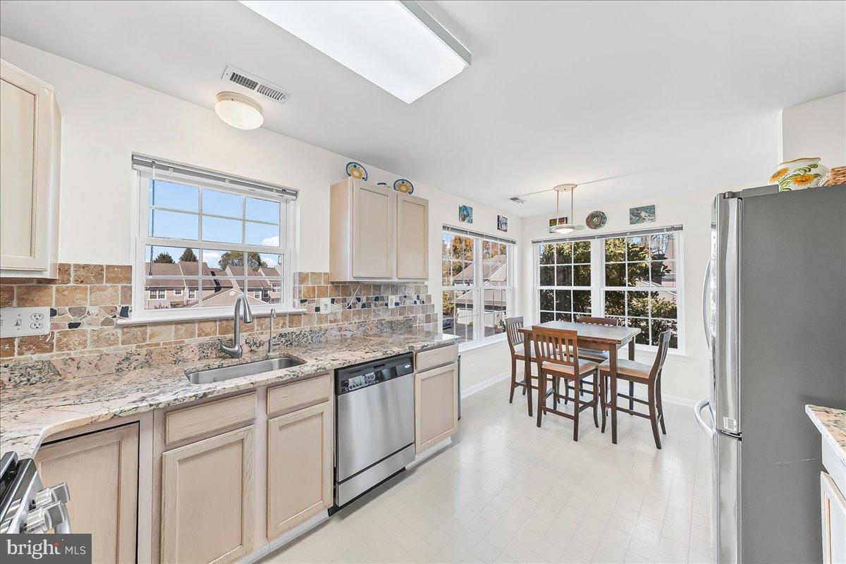 114 STEWARTS COURT 407