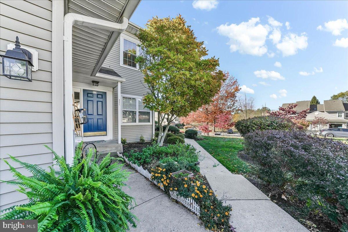 CHARLESTOWN HUNT - Residential