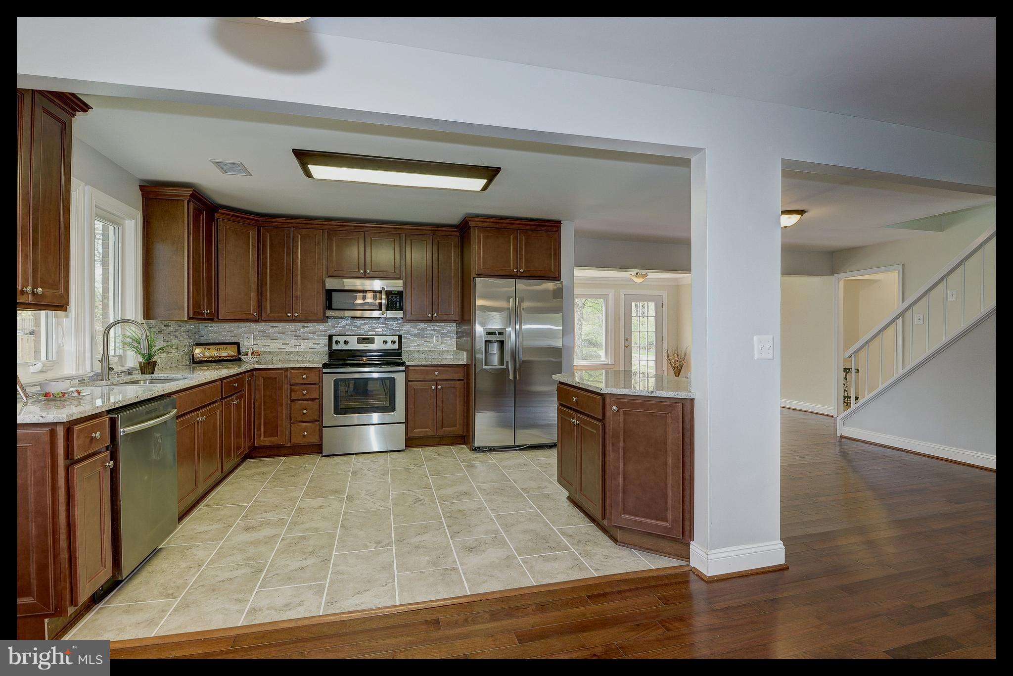 RESTON - Residential