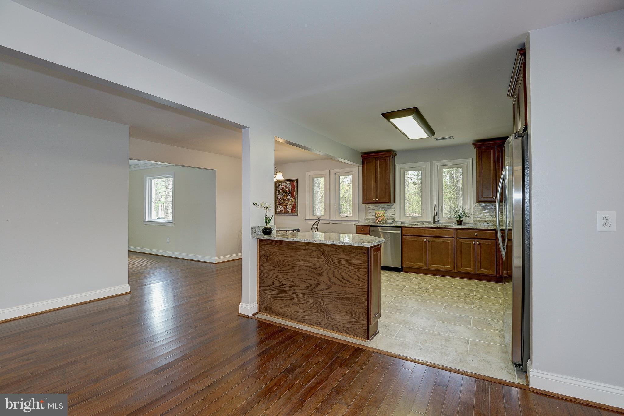 RESTON - Residential