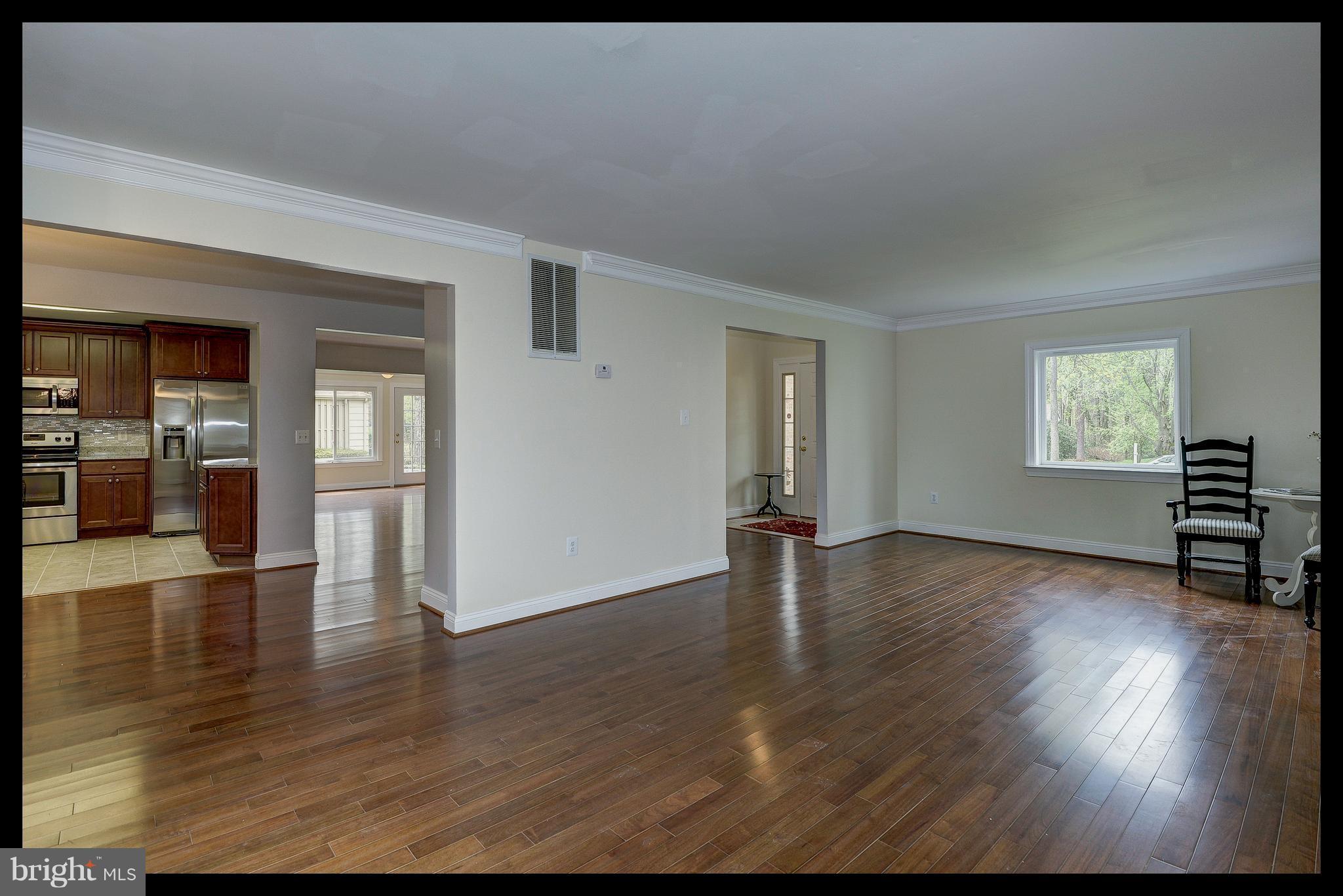 RESTON - Residential