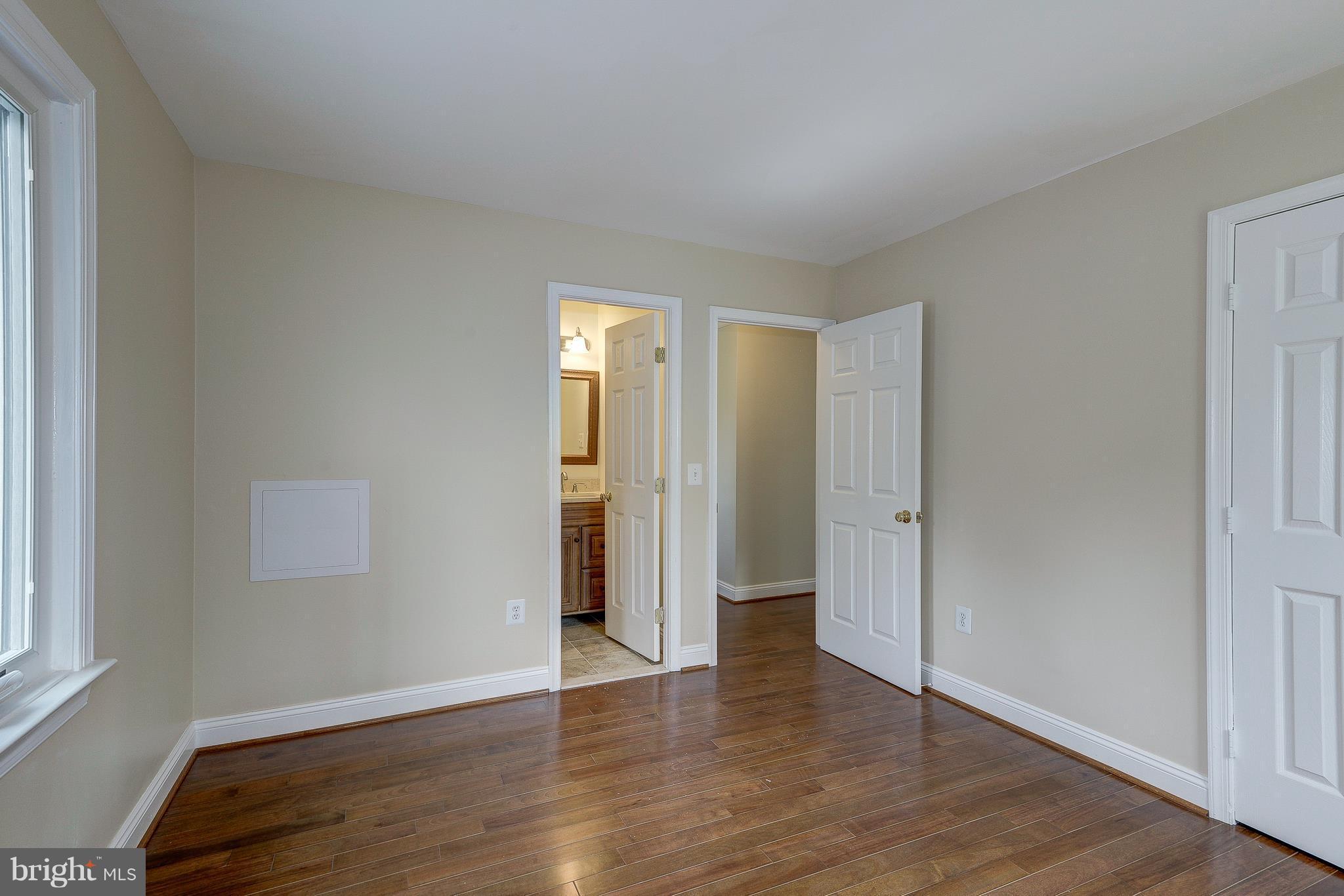 RESTON - Residential