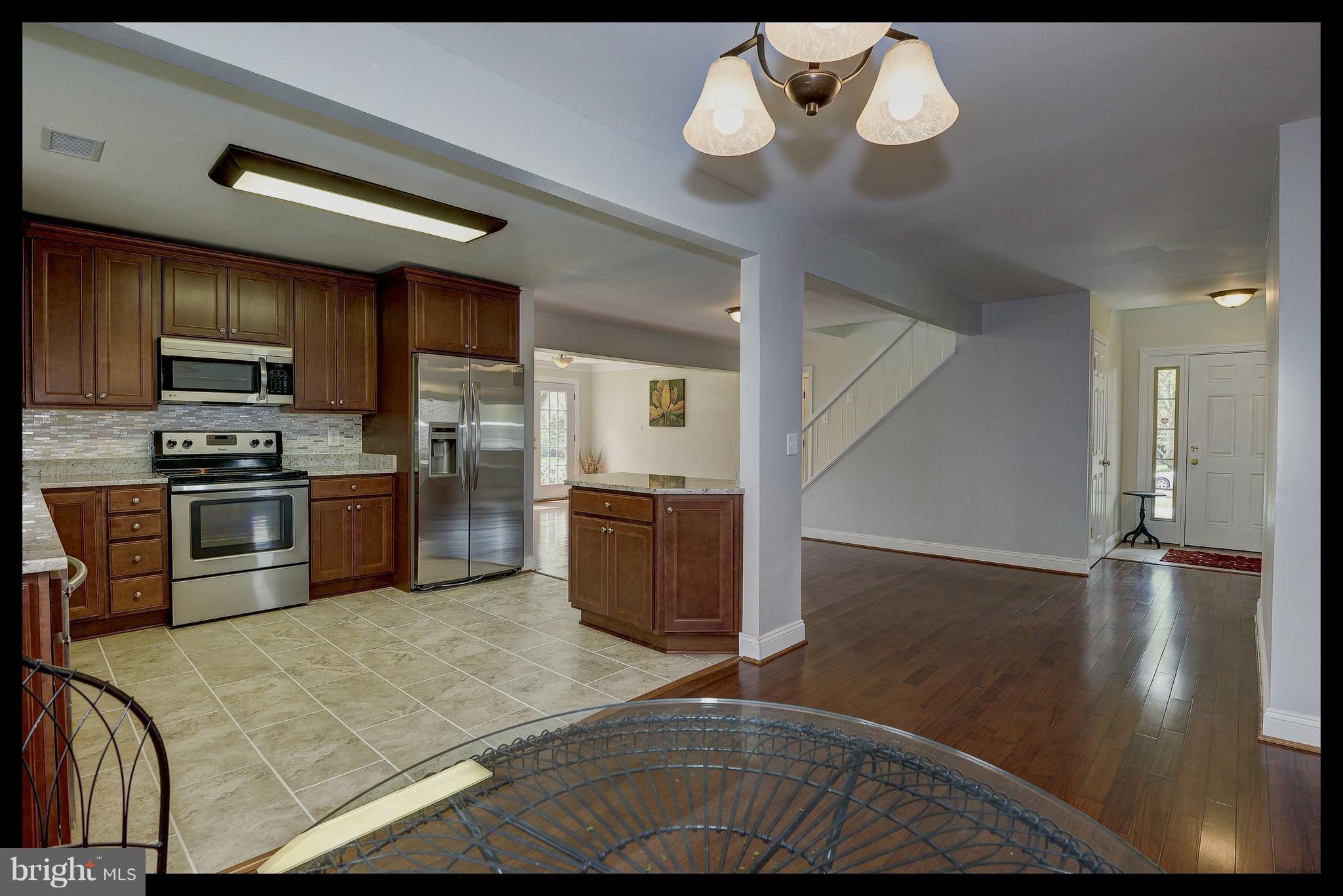 RESTON - Residential