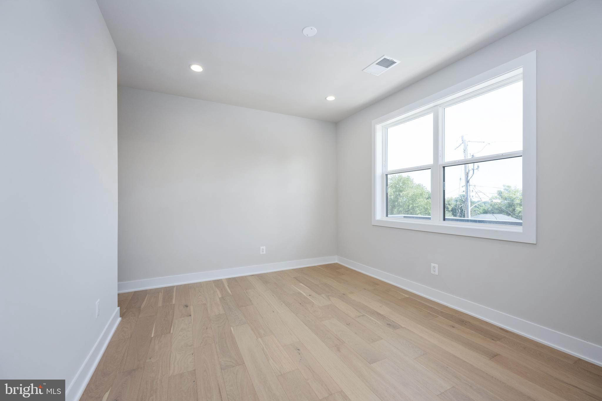 THE GROVE AT DOMINION HILLS - Residential