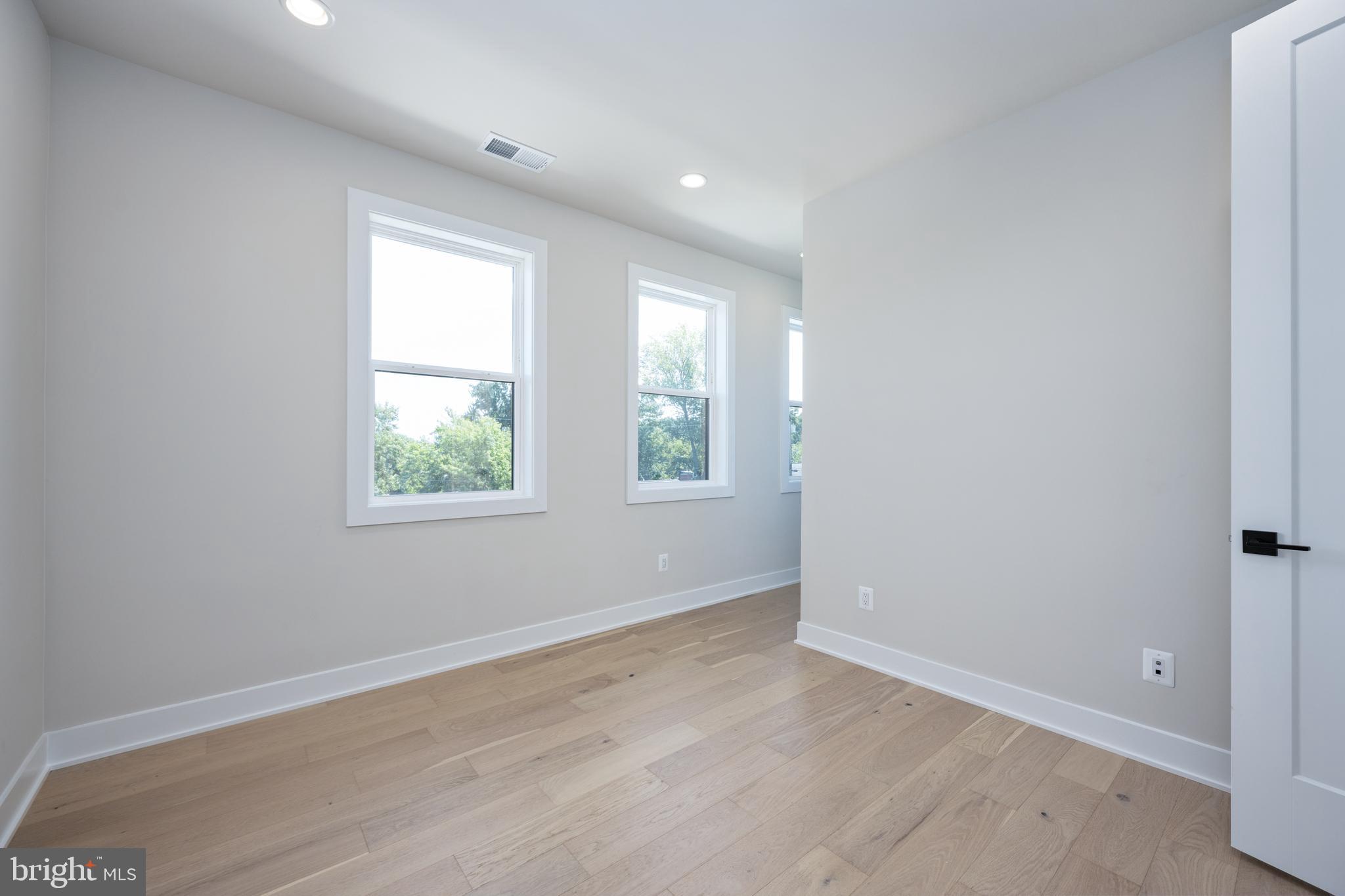 THE GROVE AT DOMINION HILLS - Residential