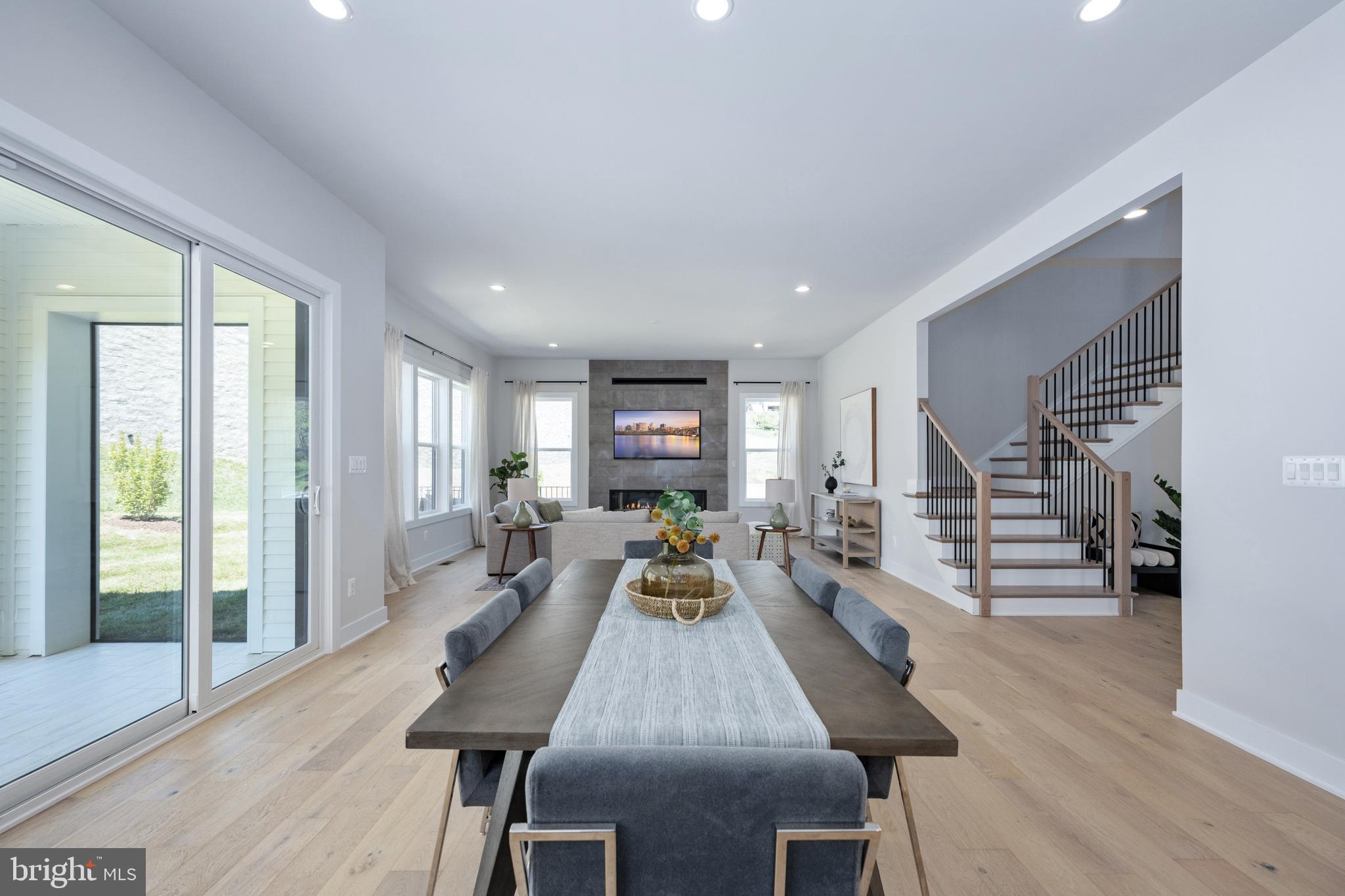 THE GROVE AT DOMINION HILLS - Residential