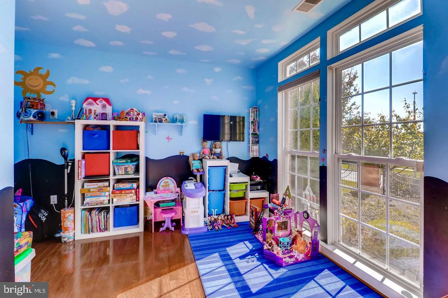 HONEYGO VILLAGE - Residential Lease