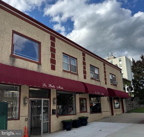 Photo of 200 Fayette Street, CONSHOHOCKEN, PA 19428 (MLS # PAMC2183160)