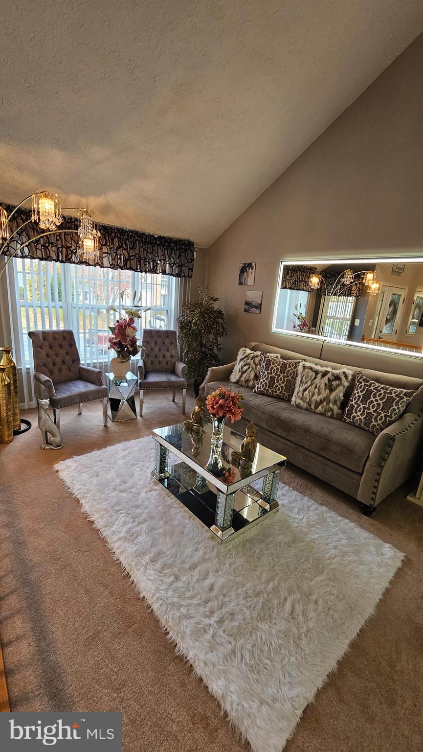 WOODLAND RUN - Residential