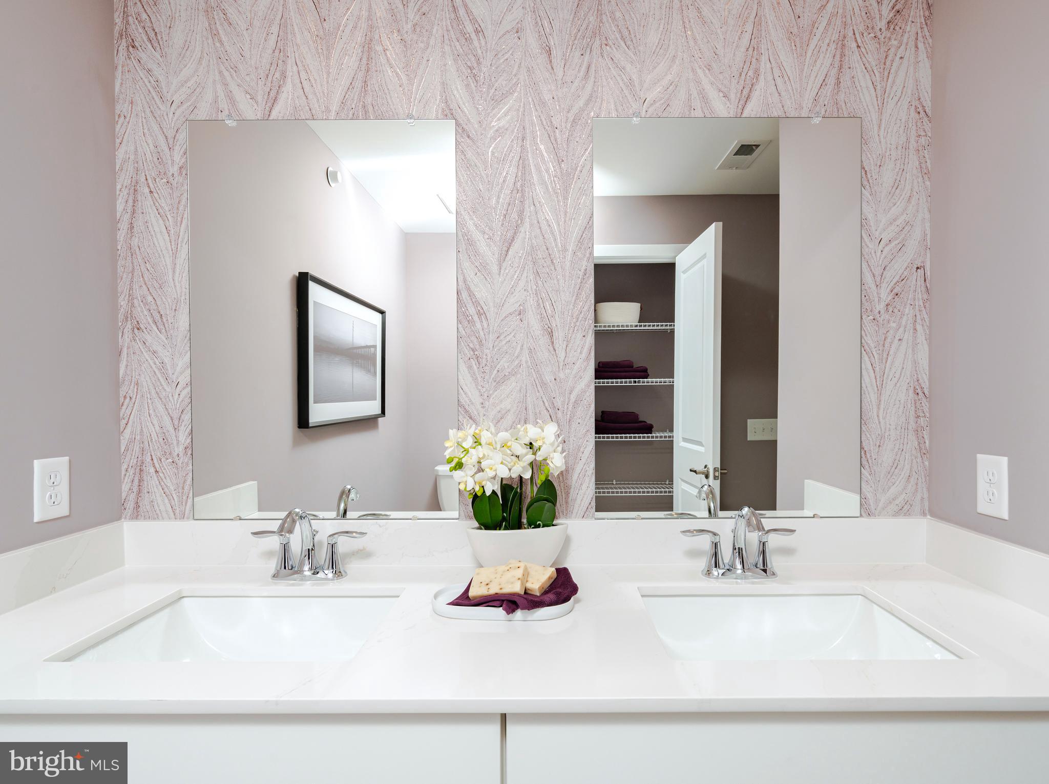 COLLECTION AT HOPEWELL - Residential