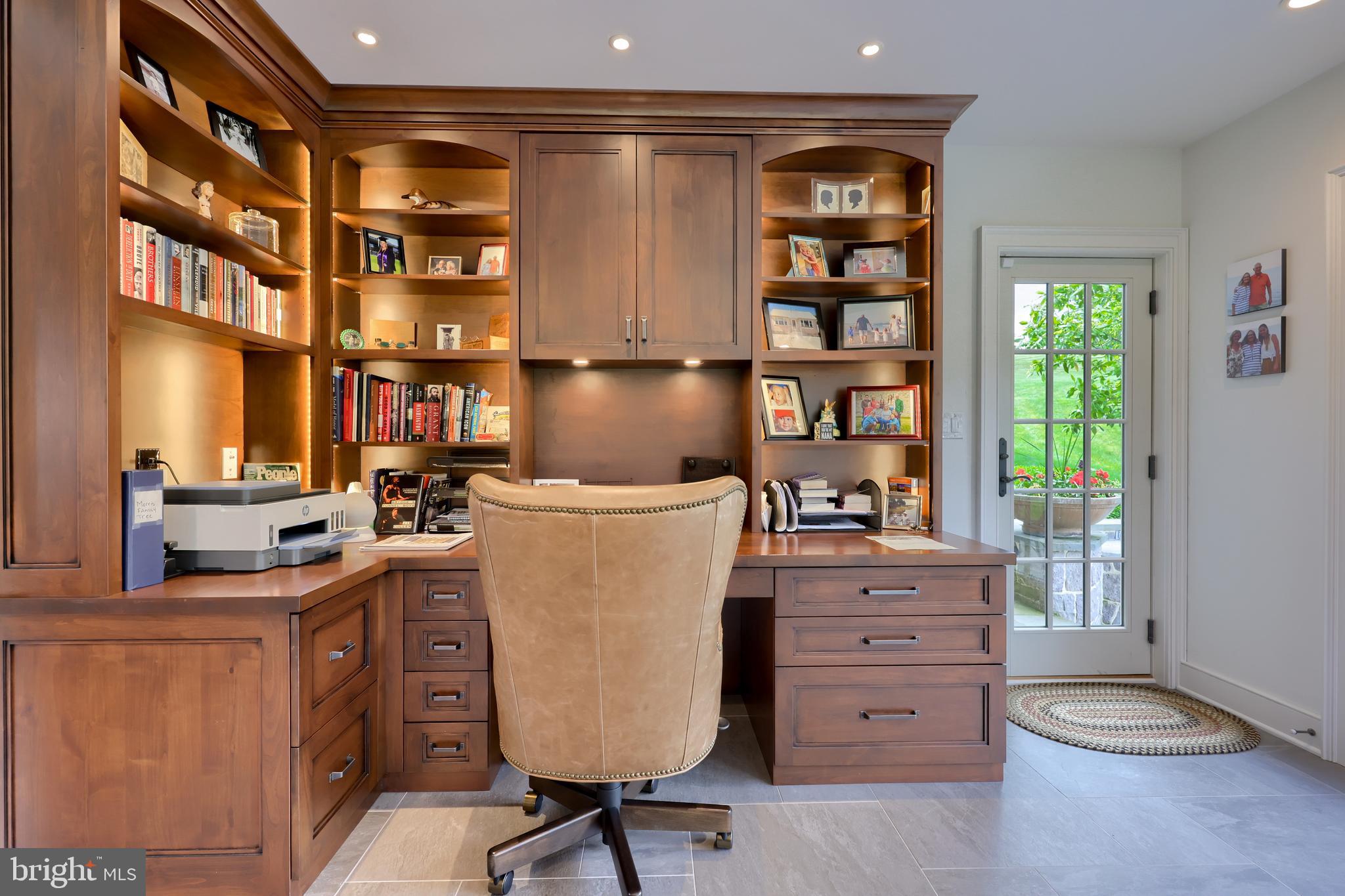 CAERNARVON TWP - Residential