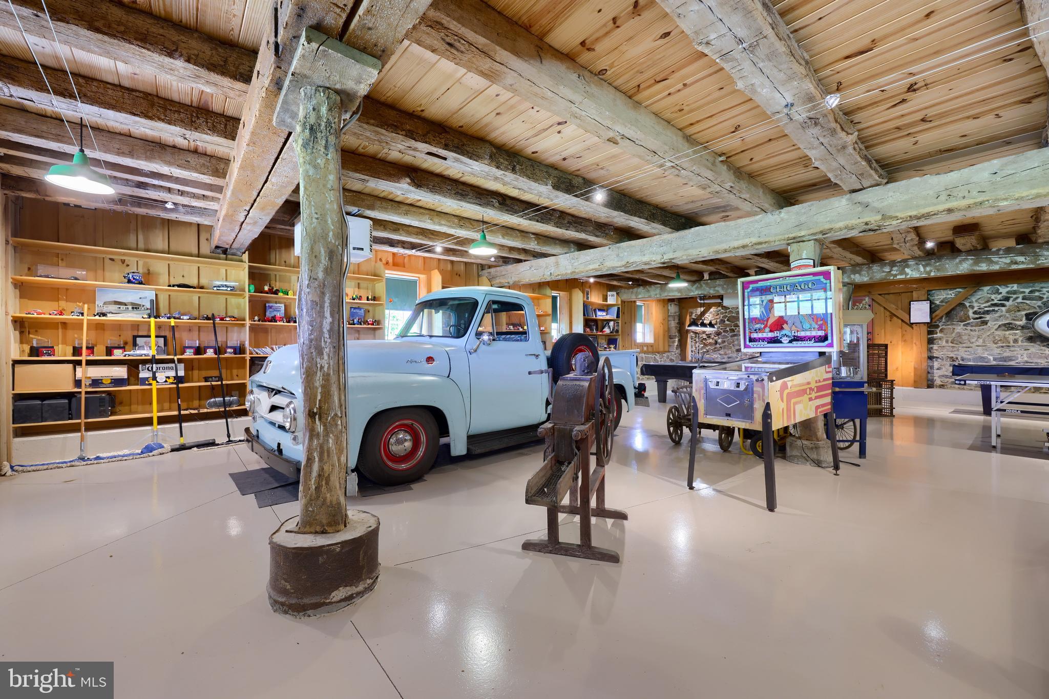 CAERNARVON TWP - Residential