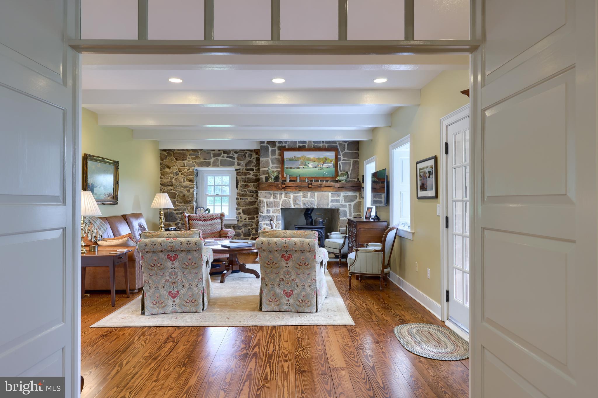 CAERNARVON TWP - Residential