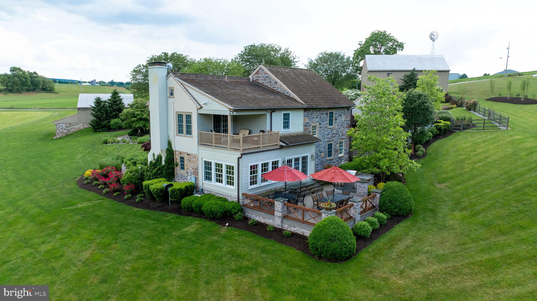 CAERNARVON TWP - Residential