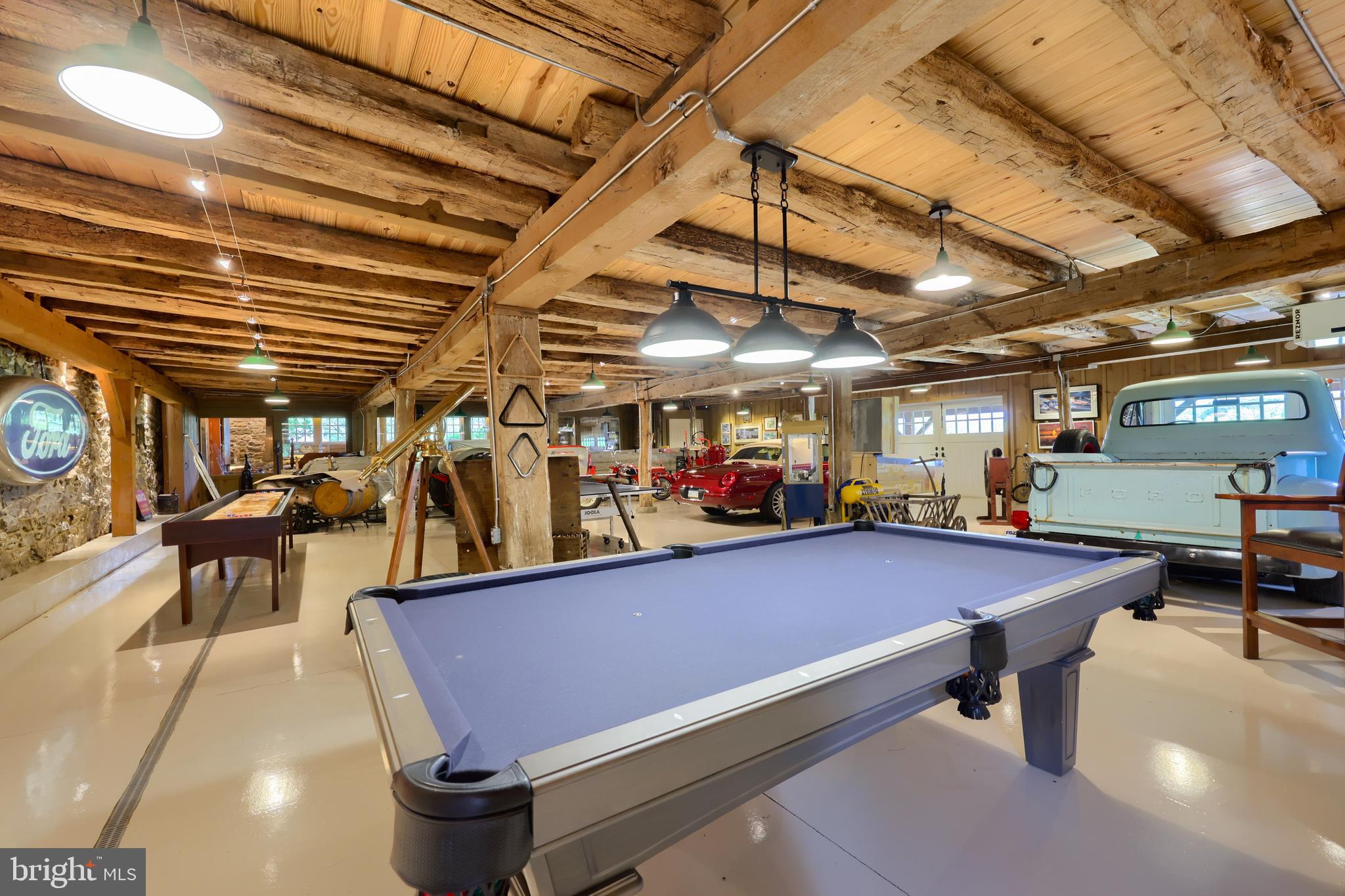 CAERNARVON TWP - Residential