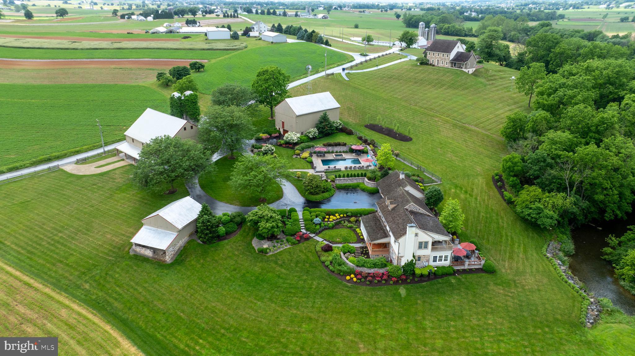 CAERNARVON TWP - Residential