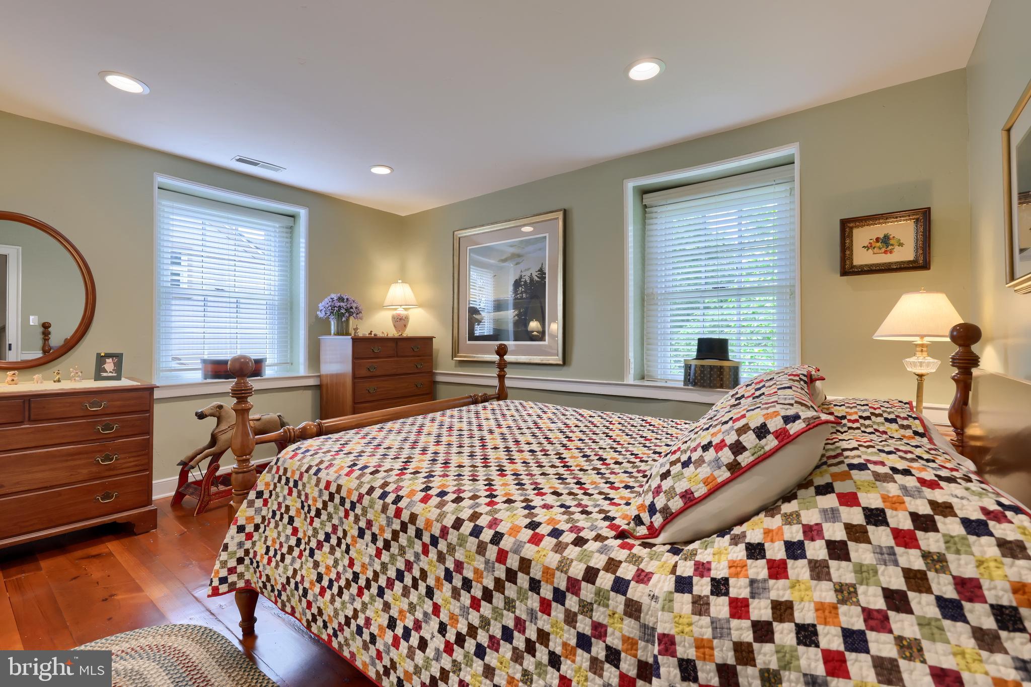 CAERNARVON TWP - Residential