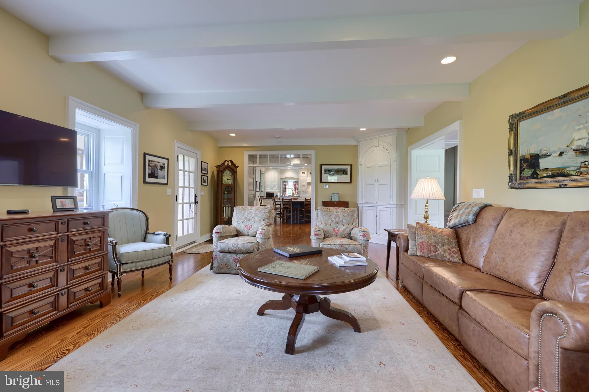 CAERNARVON TWP - Residential