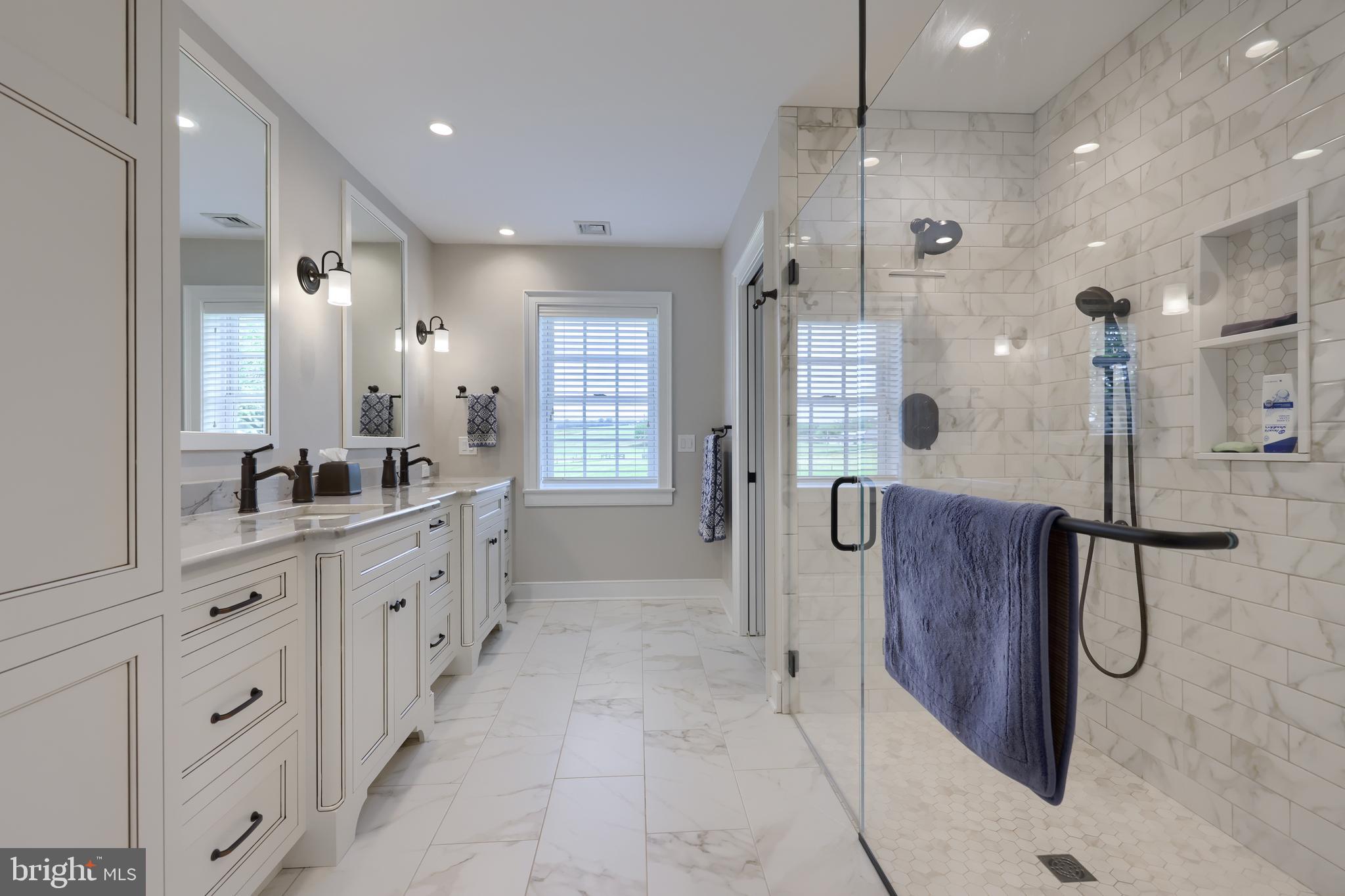 CAERNARVON TWP - Residential