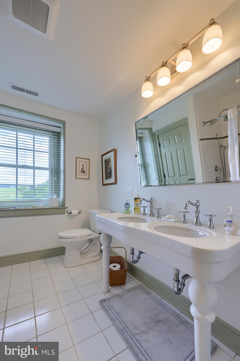 CAERNARVON TWP - Residential