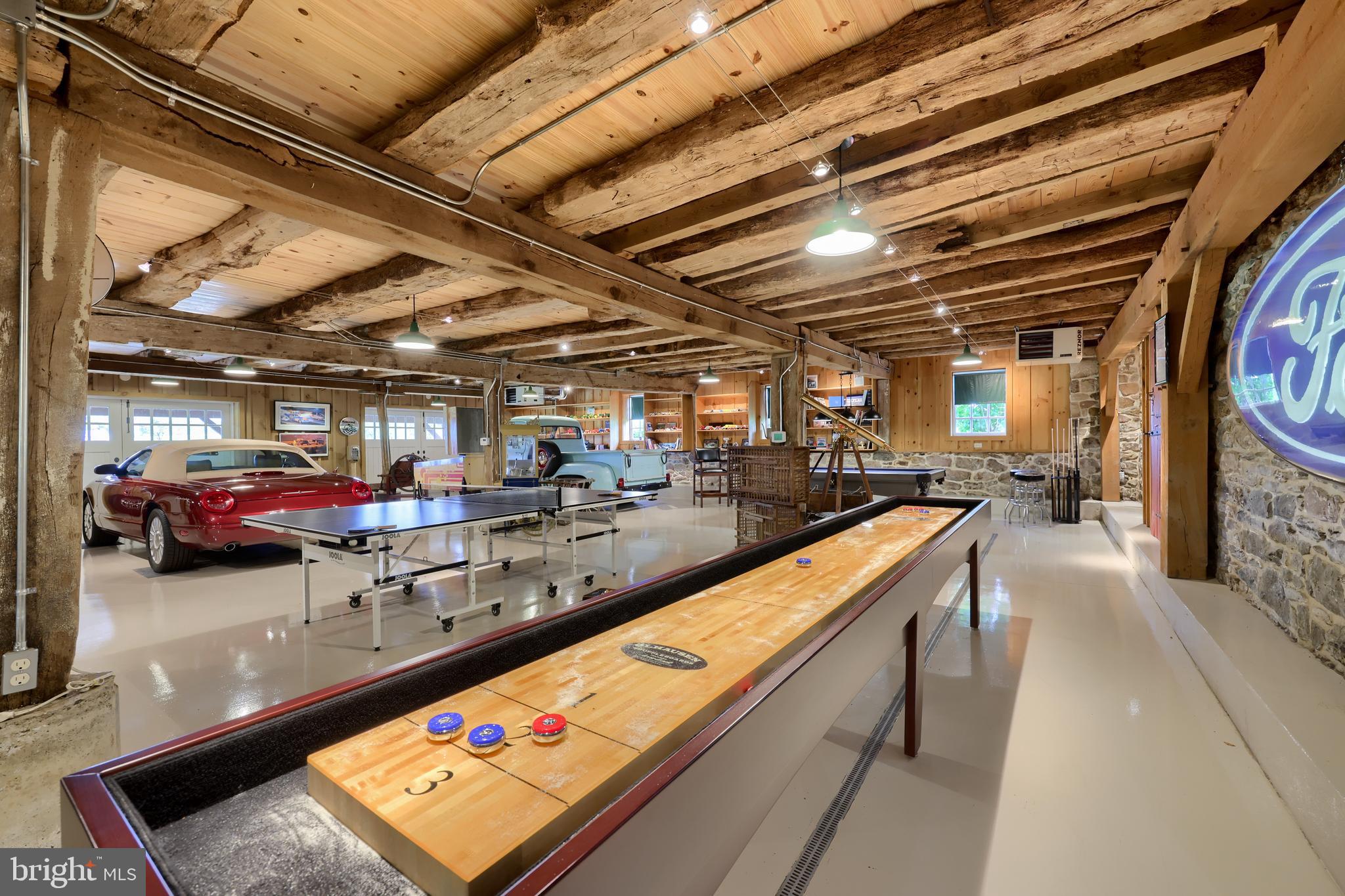 CAERNARVON TWP - Residential