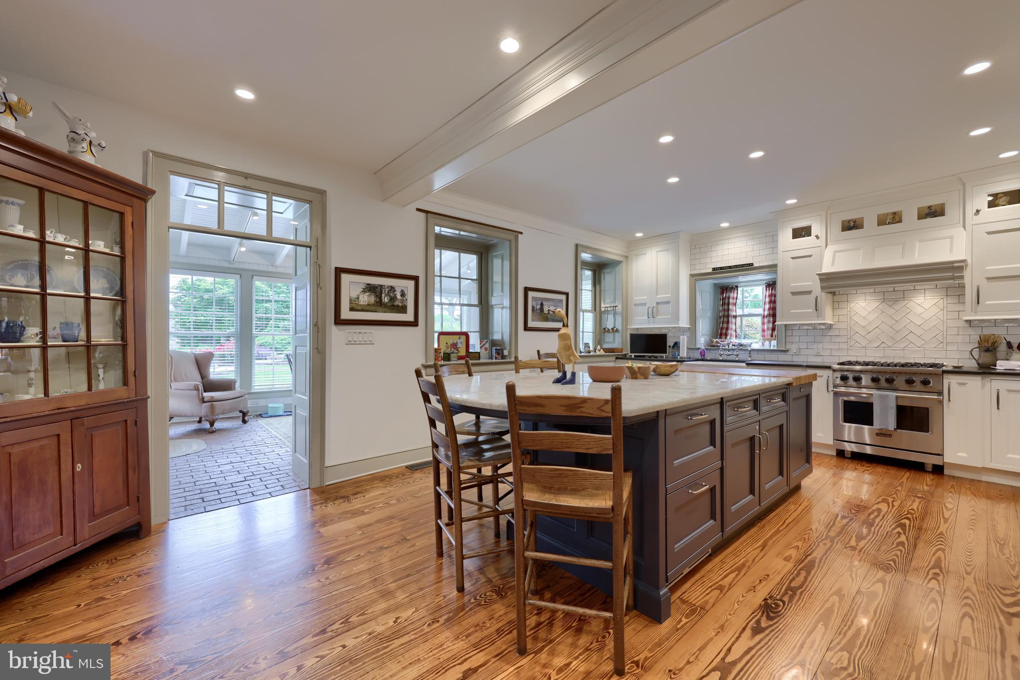 CAERNARVON TWP - Residential