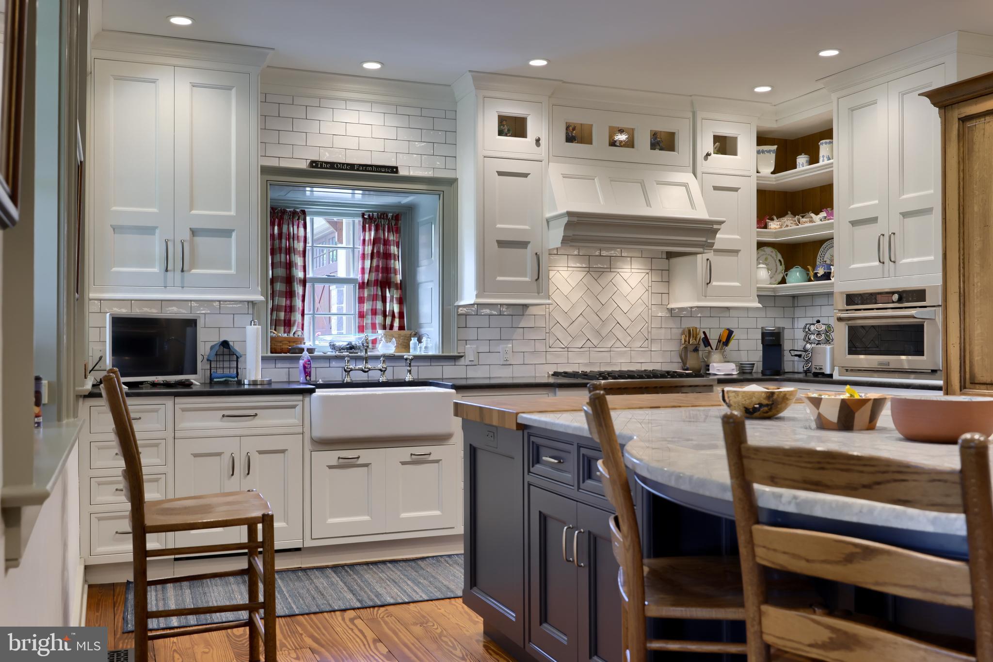 CAERNARVON TWP - Residential