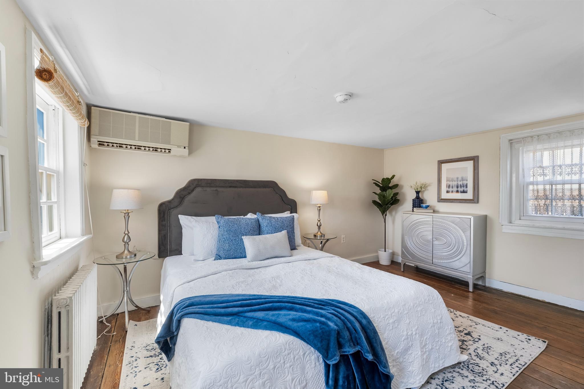 WASHINGTON SQ WEST - Residential