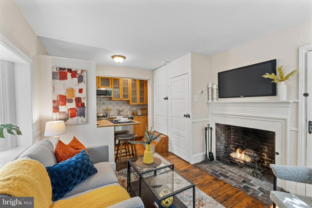 Photo of 1135 Waverly Street, PHILADELPHIA, PA 19147 (MLS # PAPH2611054)