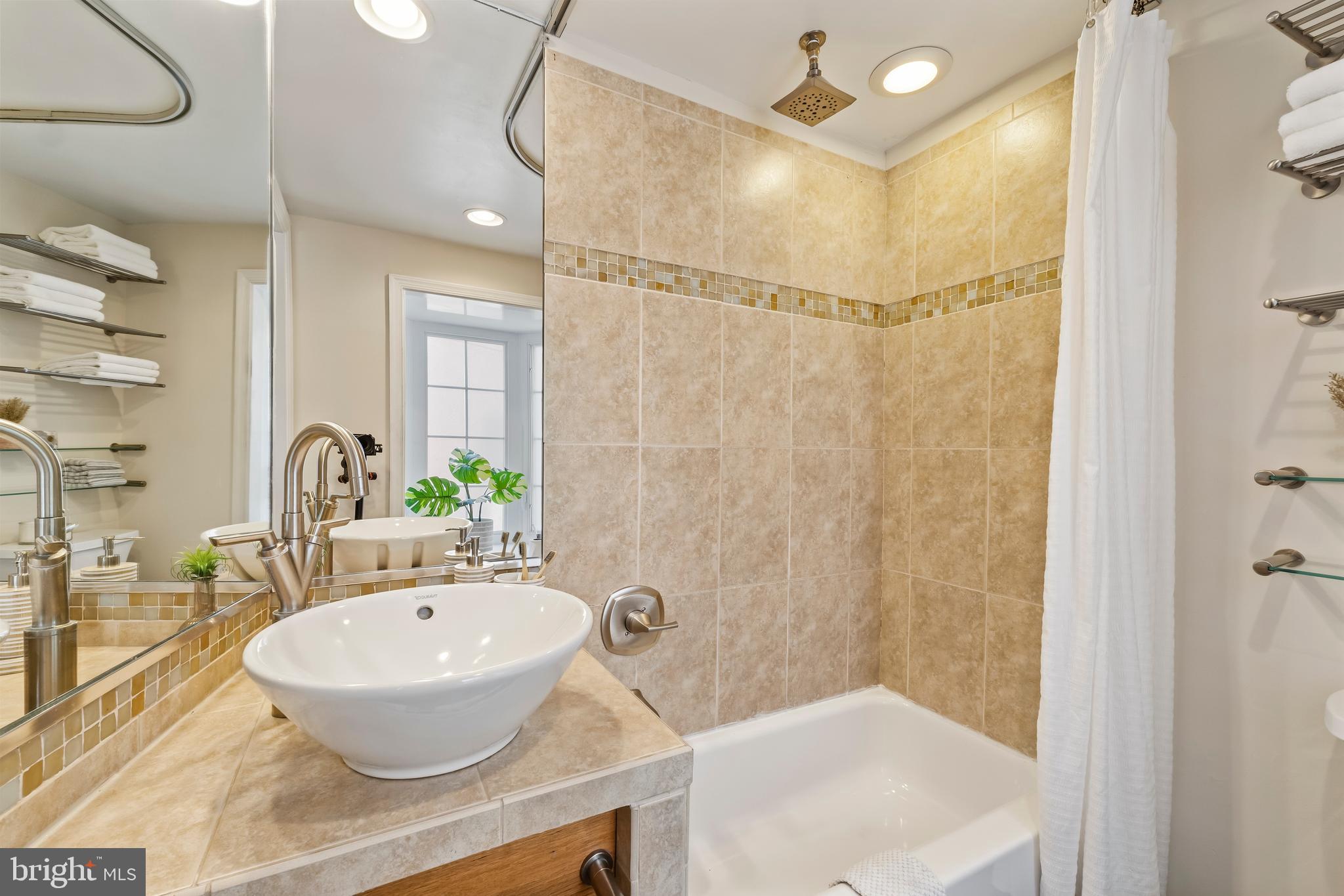 WASHINGTON SQ WEST - Residential