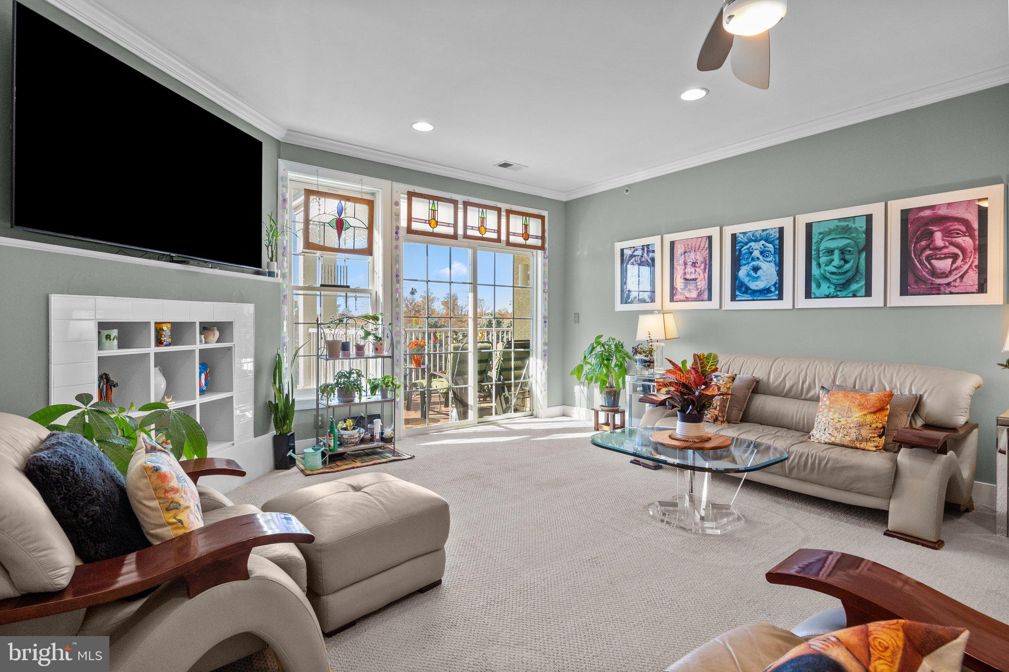 MERIDIAN VALLEY SQ - Residential